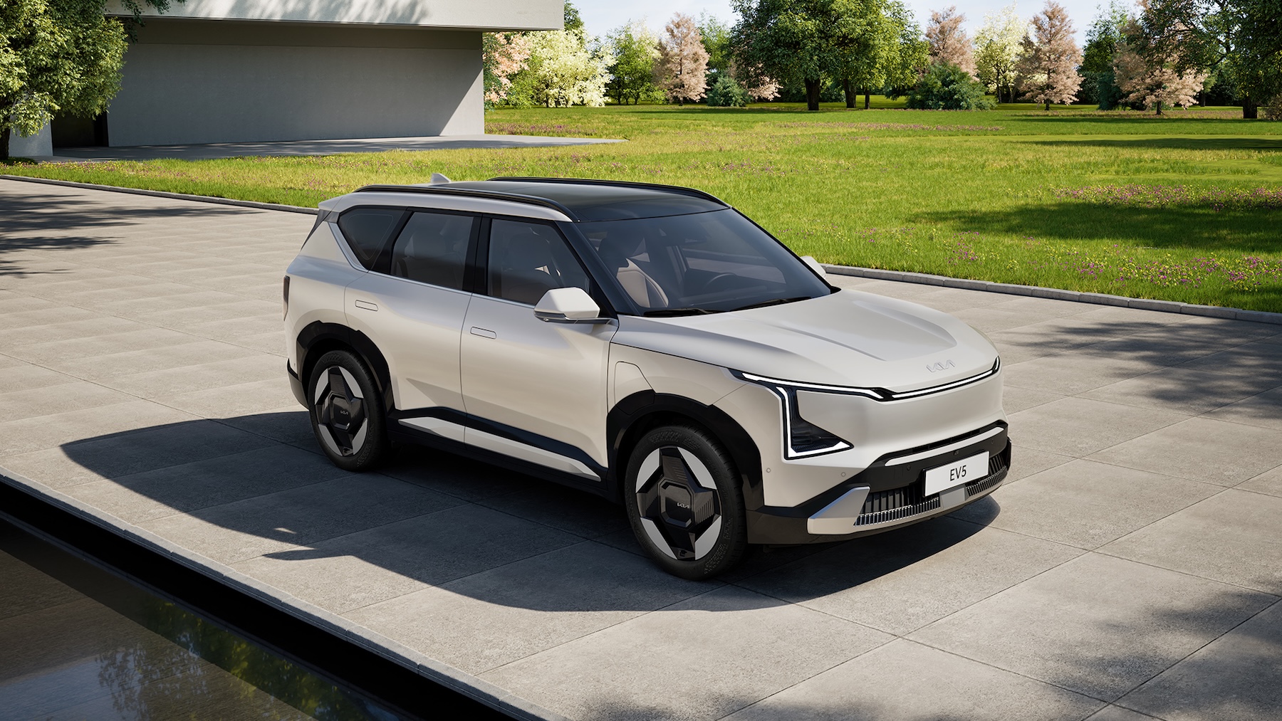 „Kia“ išanalizavo, ko nori Europos vairuotojai, ir sukūrė elektromobilį jiems